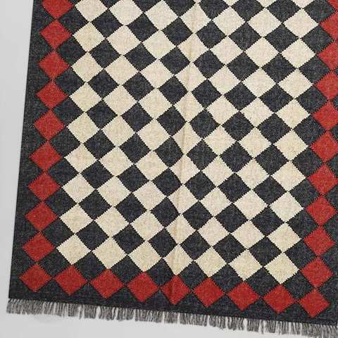 Bold black, cream & red chequerboard pattern