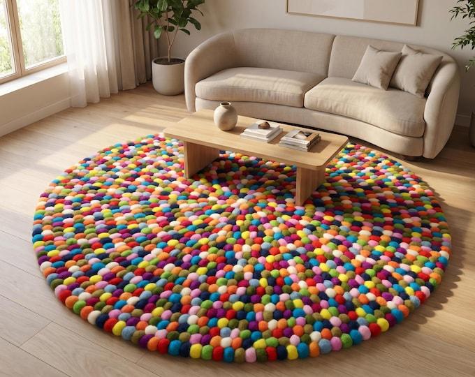 Multicolour felt pebble round rug in modern living room